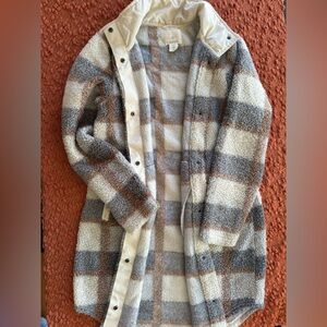 Women’s Aspen sherpa fleece jacket, size S.